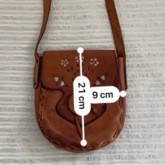 Vintage Boho Hippie Hand Tooled Leather Shoulder Bag - Picture 6 of 7